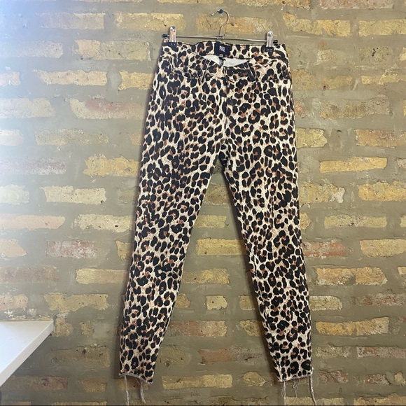 PAIGE ~ Leopard Print Verdugo Ankle Jeans - Picture 6 of 11